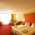österreichischer Hof-im Bademantel Direkt In Alpentherme Bad Hofgastein