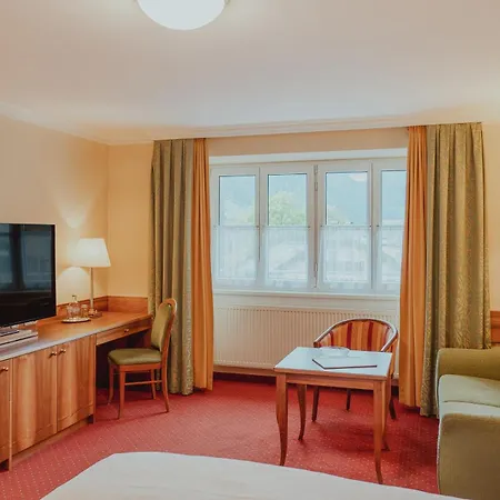 酒店 Oesterreichischer Hof-im Bademantel Direkt In Alpentherme 4*