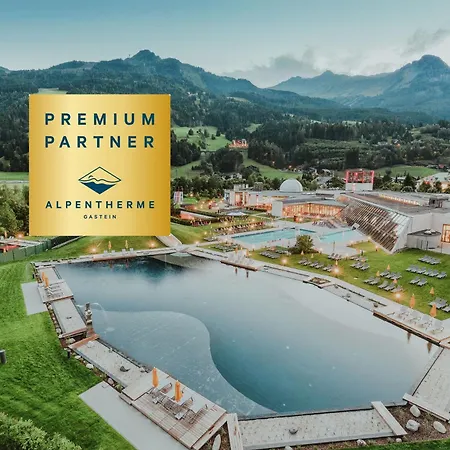 Oesterreichischer Hof-im Bademantel Direkt In Alpentherme Szálloda Bad Hofgastein