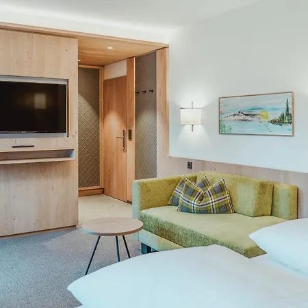 Oesterreichischer Hof-im Bademantel Direkt In Alpentherme 4*