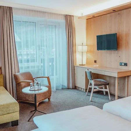 Oesterreichischer Hof-im Bademantel Direkt In Alpentherme 4* Bad Hofgastein