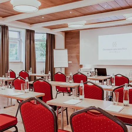 Отель Oesterreichischer Hof-im Bademantel Direkt In Alpentherme Бад Хофгаштайн