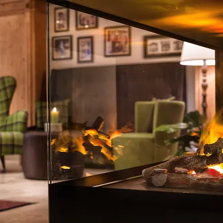 Oesterreichischer Hof-im Bademantel Direkt In Alpentherme Szálloda 4*