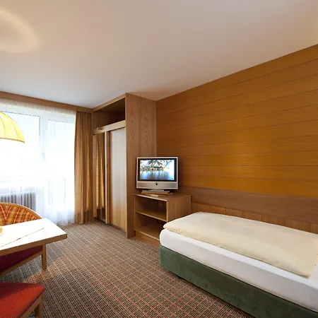 österreichischer Hof-im Bademantel Direkt In Alpentherme 4*