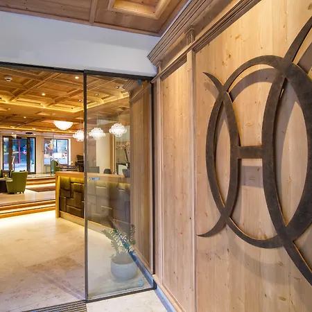 Oesterreichischer Hof-im Bademantel Direkt In Alpentherme 배드호프가스타인