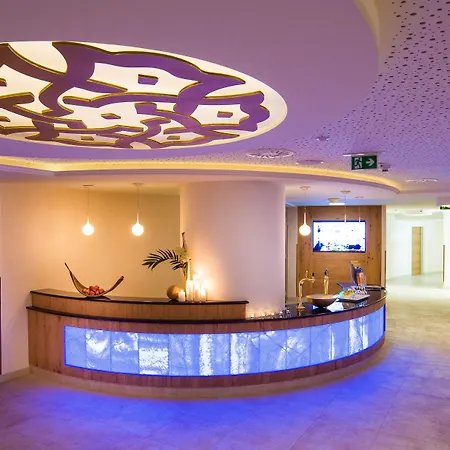 Oesterreichischer Hof-im Bademantel Direkt In Alpentherme Szálloda 4*