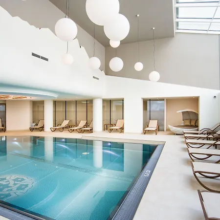 Oesterreichischer Hof-im Bademantel Direkt In Alpentherme Szálloda 4*