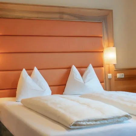 österreichischer Hof-im Bademantel Direkt In Alpentherme Hotel